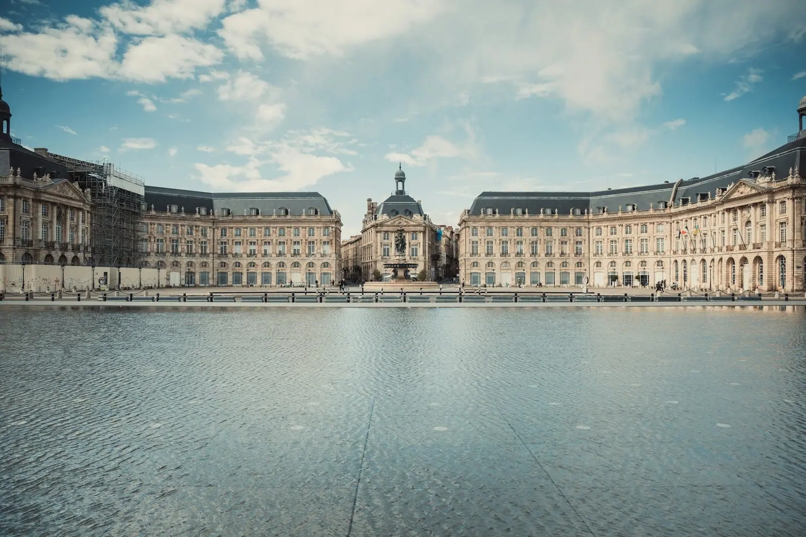 La place de la Bourse et le miroir d'eau, à Bordeaux