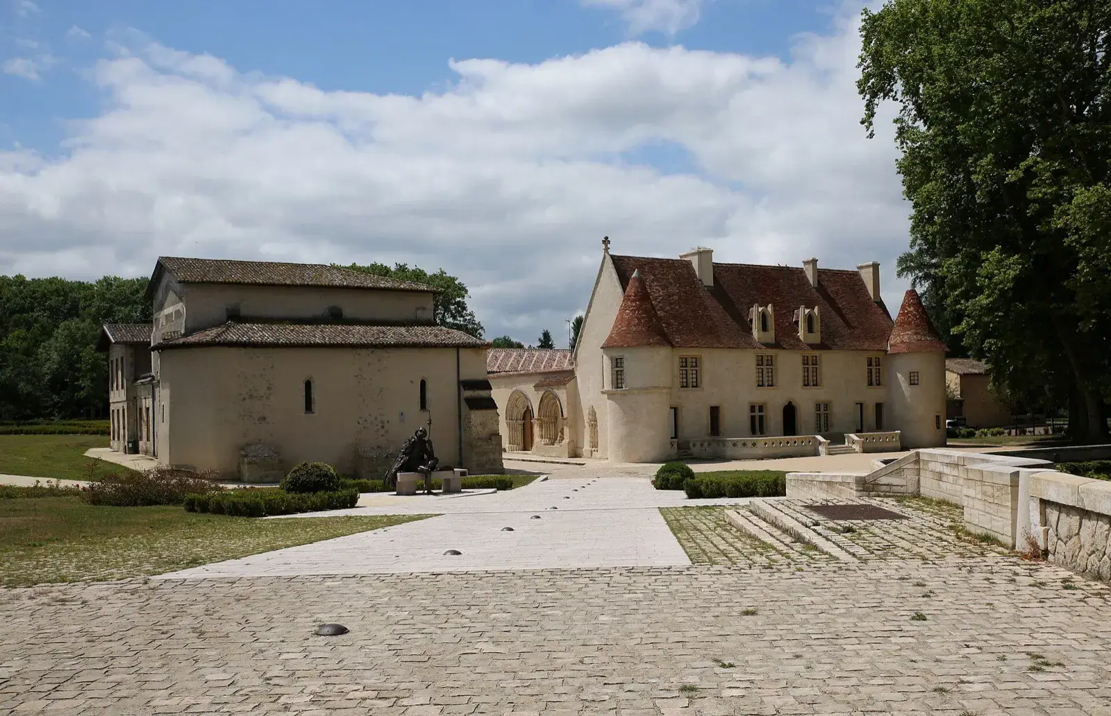 Le prieuré de Cayac, ancienne étape du chemin de Saint-Jacques-de-Compostelle